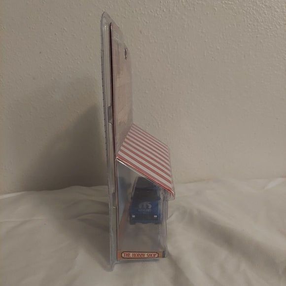 Greenlight Hobby Shop 12 - 2001 Jeep Cherokee Sport MOPAR Off-Road 97120-E - Picture 7 of 8